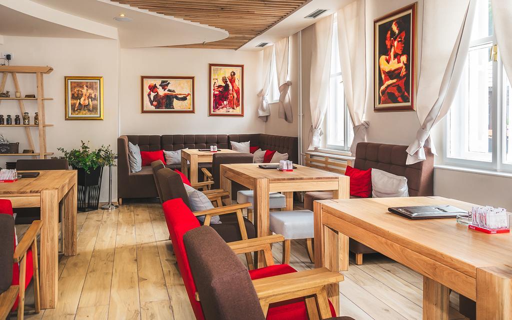 Motel Vila Andrea サラエヴォ エクステリア 写真